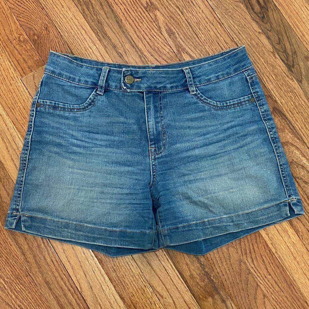 Women's Denim Short, Size 8